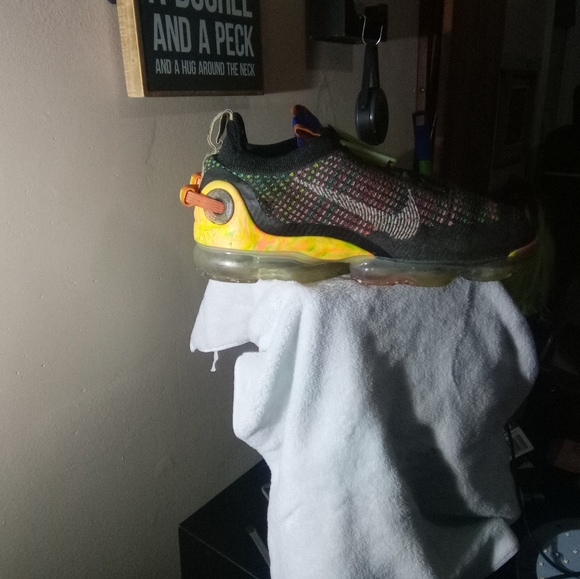 COPY - Vapor Max Flyknit 2020 - Picture 2 of 2